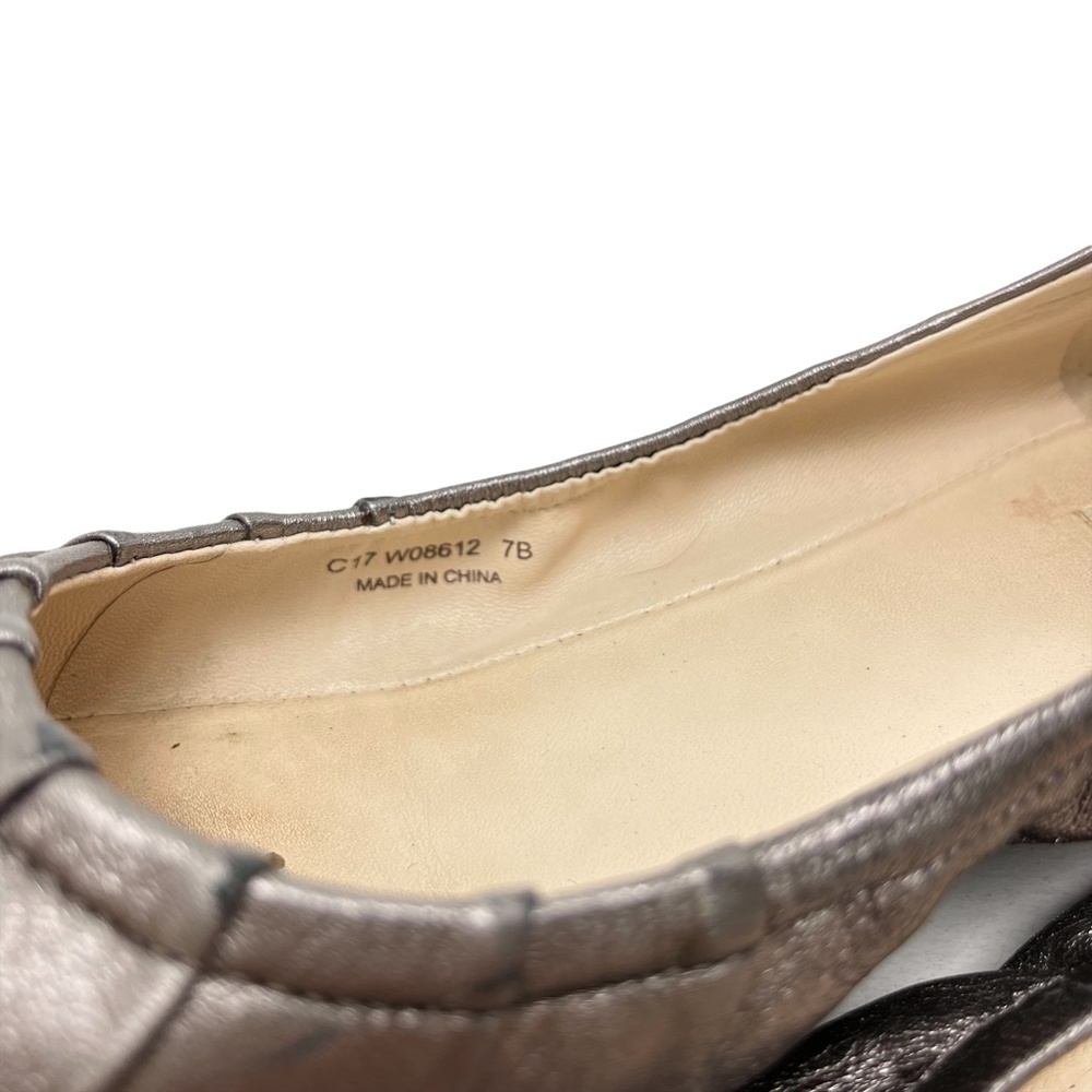COLE HAAN Pewter Pleated Ballet Flats Slip On Loafers Genuine Leather Metallic 7 - Picture 14 of 16